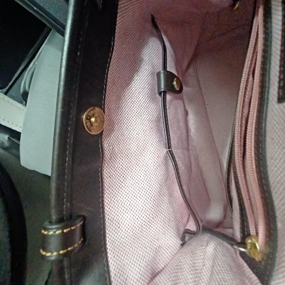 Dooney & Burke Large Handbag - Picture 5 of 6